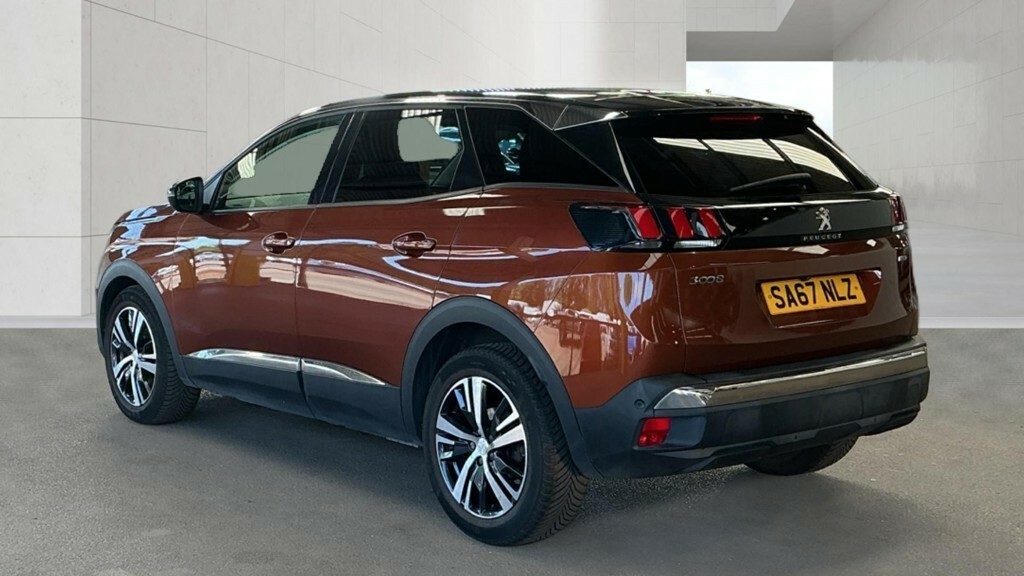 Peugeot 3008 1.2 Puretech Allure Brown #3