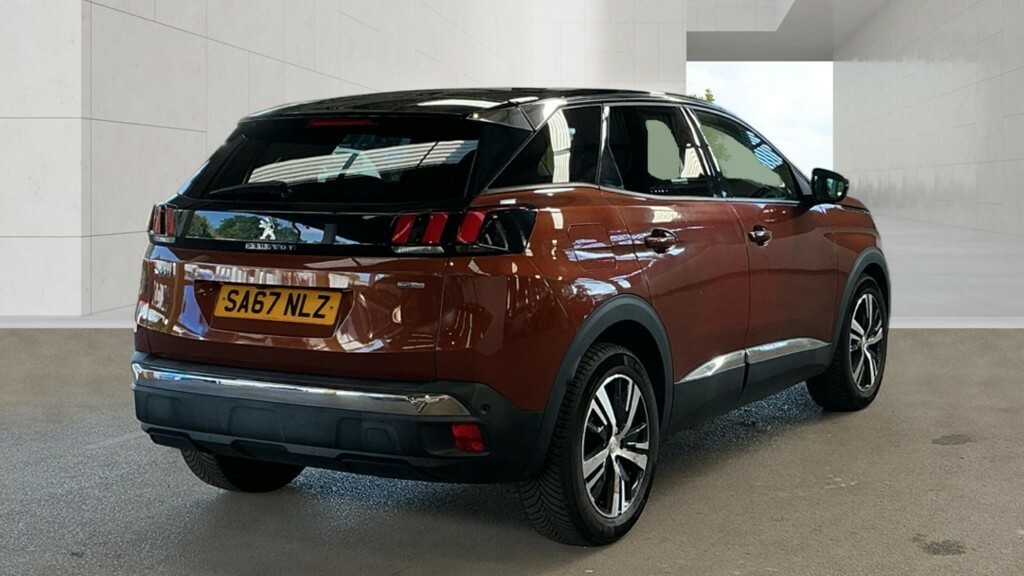 Peugeot 3008 1.2 Puretech Allure Brown #4
