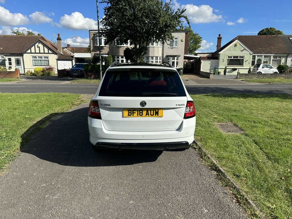 Skoda Fabia 1.0 Tsi Monte Carlo White #5