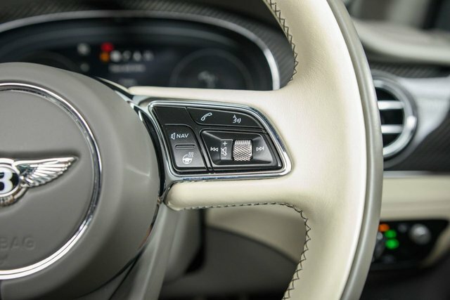 Bentley Bentayga 3.0 V6 Hybrid Mulliner Driving Spec Grey #28