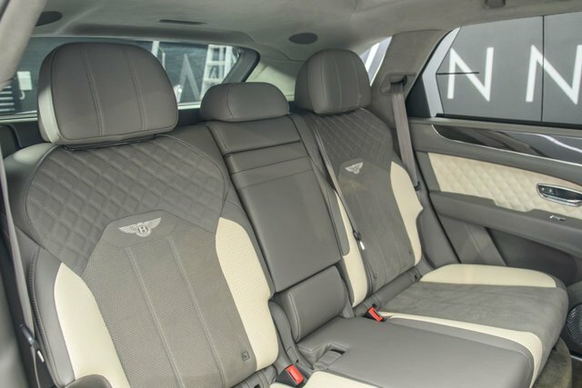 Bentley Bentayga 3.0 V6 Hybrid Mulliner Driving Spec Grey #17