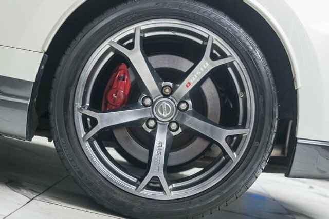 Nissan 370Z Coupe White #8