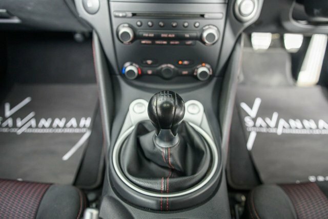Nissan 370Z Coupe White #12