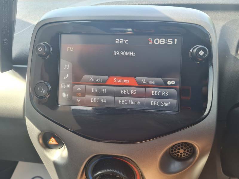 Toyota Aygo 1.0 Vvt-i X-play Tss - 2022 71 FG71HFE Grey #6