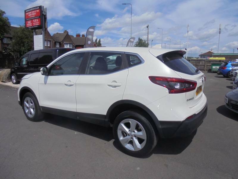 Nissan Qashqai 1.5 Dci 115 Acenta Premium - 2019 69 KU69VVD White #3
