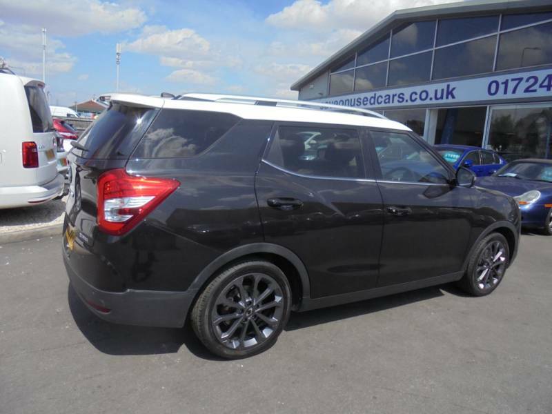 SsangYong Tivoli 1.6 D Ultimate - 2020 69 Black #6