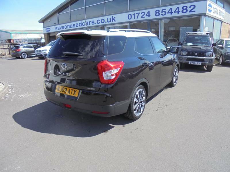 SsangYong Tivoli 1.6 D Ultimate - 2020 69 Black #3