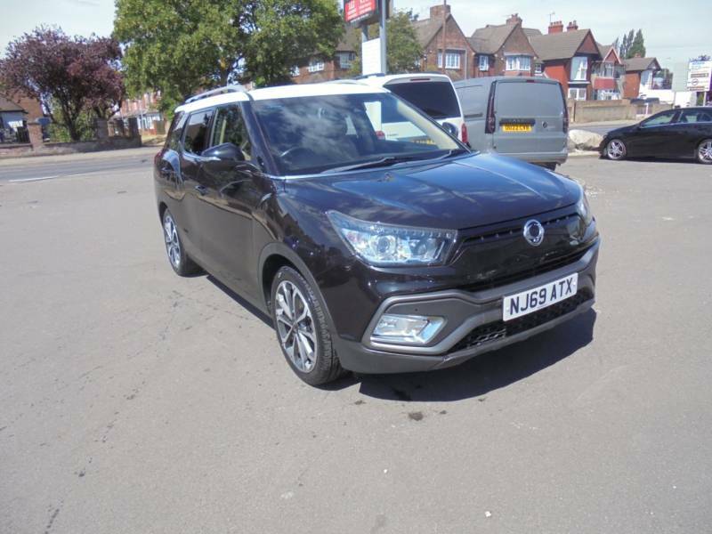 SsangYong Tivoli 1.6 D Ultimate - 2020 69 Black #2
