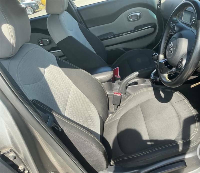 Kia Soul 1.6 Crdi Connect Silver #3