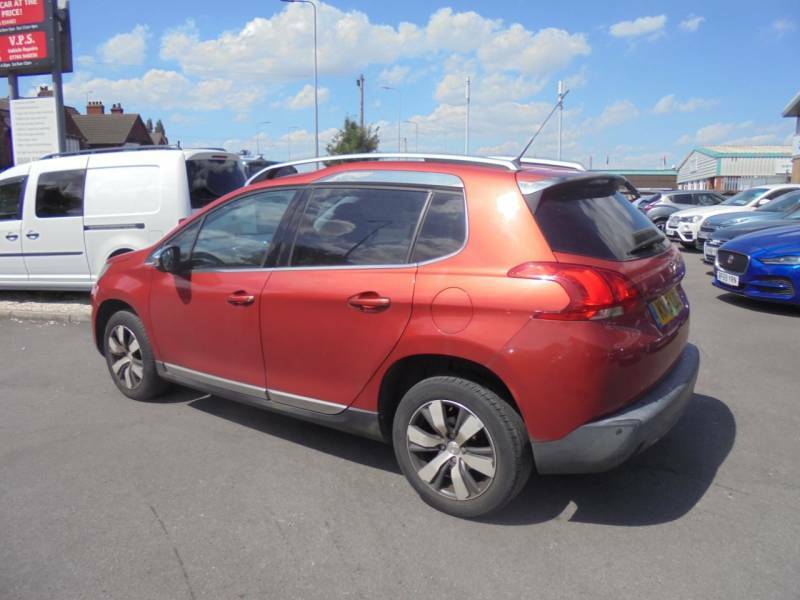 Peugeot 2008 1.6 E-hdi Allure Red #3
