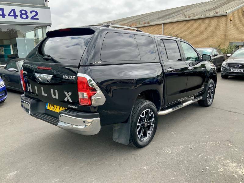 Toyota HILUX Invincible X Dcab Pick Up 2.4 D-4d - 2017 67 Black #4