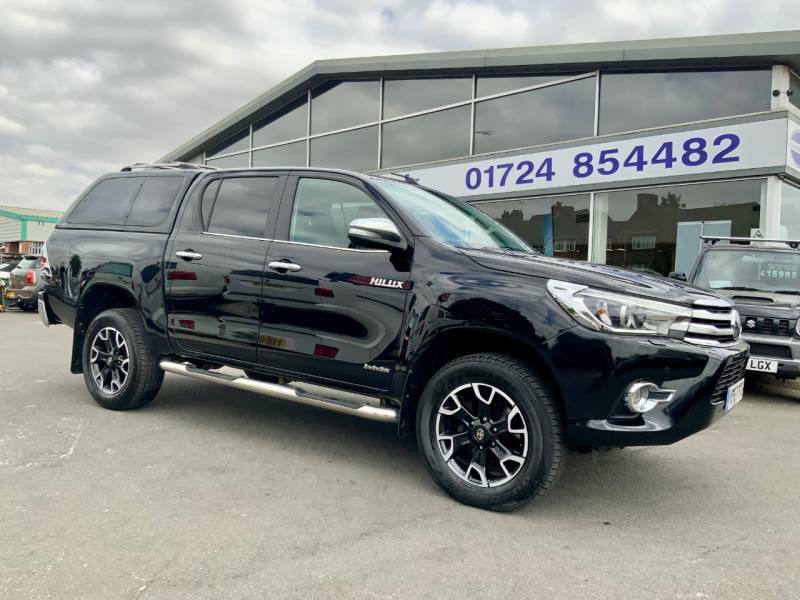 Toyota HILUX Invincible X Dcab Pick Up 2.4 D-4d - 2017 67 Black