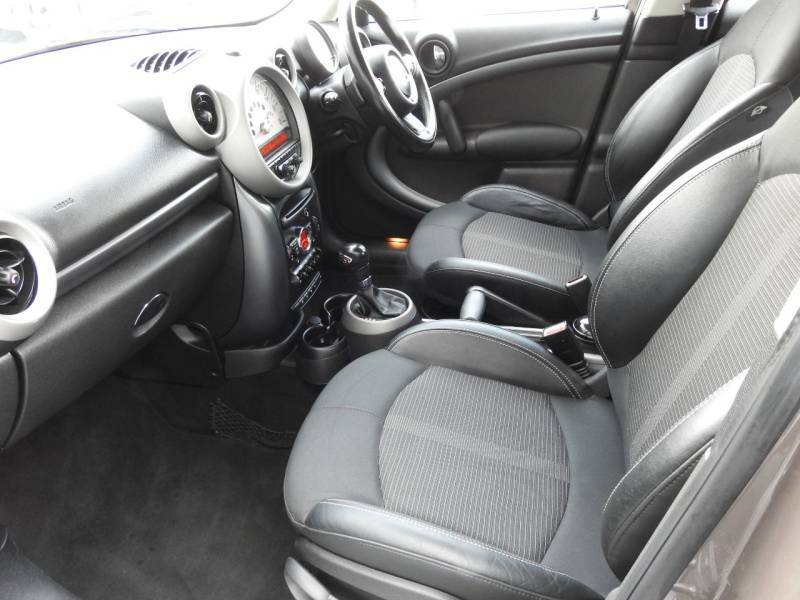Mini Countryman One White #15