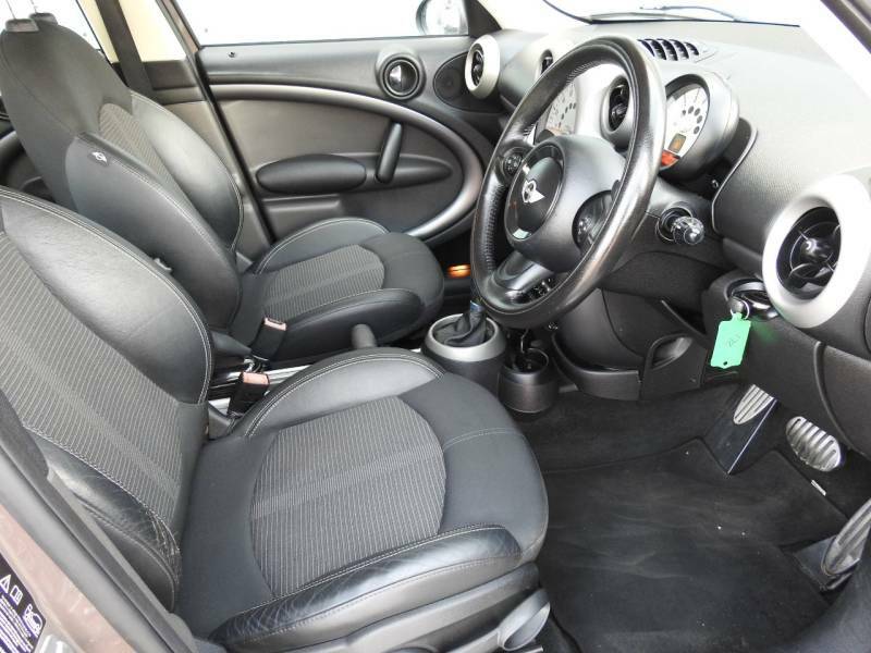 Mini Countryman One White #14