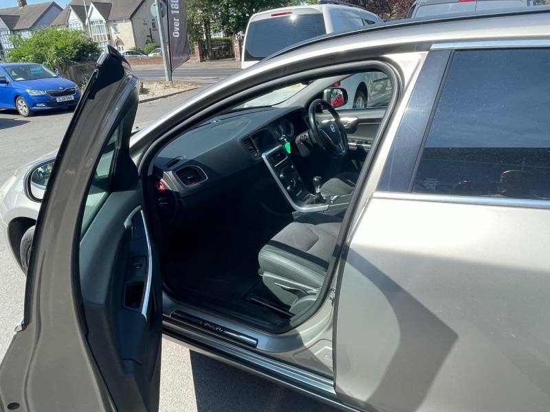 Volvo V60 D3 Se Lux Black #14