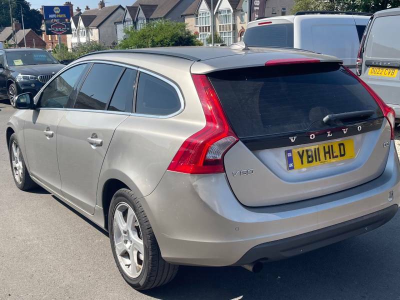 Volvo V60 D3 163 Se Gold #4