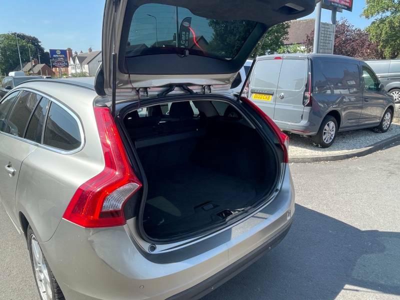 Volvo V60 D3 Se Lux Black #11