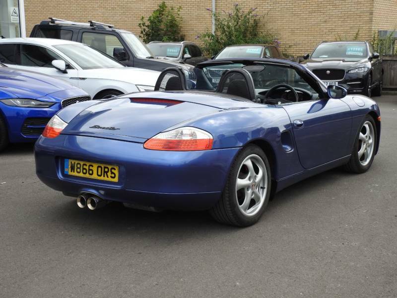 Porsche Boxster 2.5L Spyder Silver #10