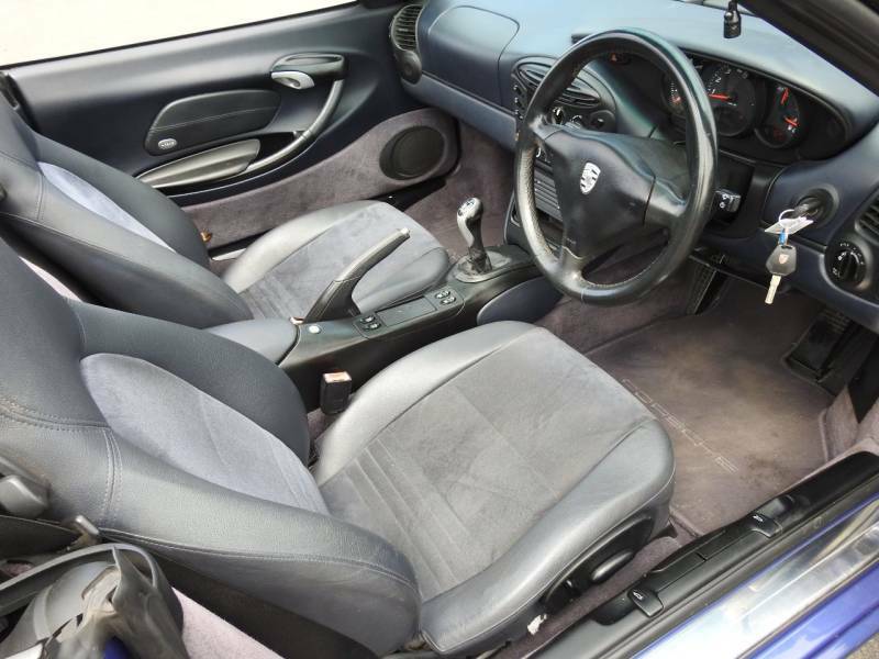 Porsche Boxster 2.5L Spyder Silver #14