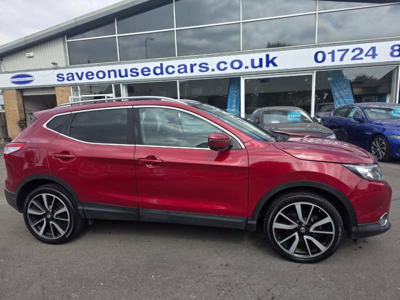 Nissan Qashqai 1.5 Dci Tekna Red #2