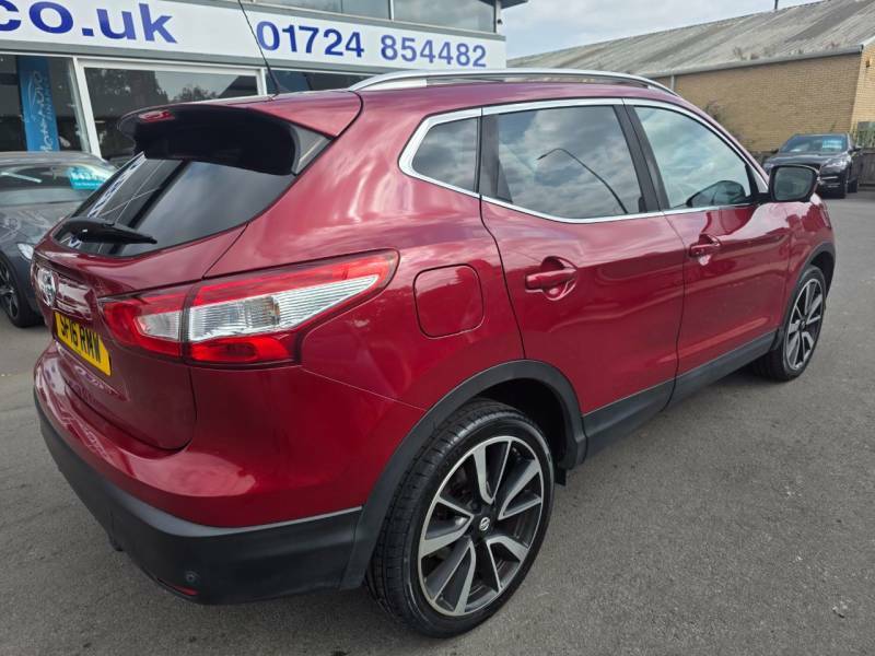 Nissan Qashqai 1.5 Dci Tekna Red #3