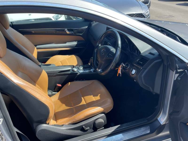 Mercedes-Benz E Class E250 Cdi Blueefficiency Sport 2-Door Black #9