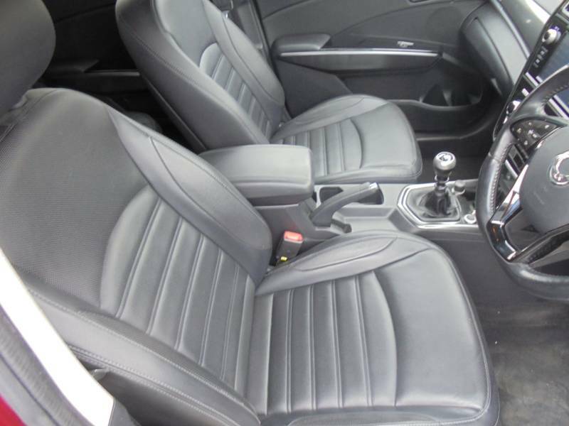 SsangYong Tivoli 1.6D Ultimate - 2021 21 Red #6