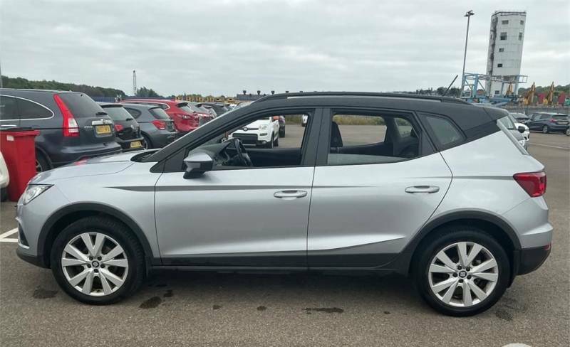 Seat Arona 1.0 Tsi 115 Se Technology Dsg Silver #2