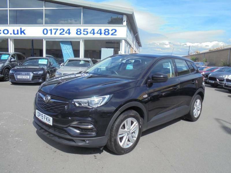 Vauxhall Grandland X 1.5 Turbo D Se 6 Speed - 2019 19 DP19FKH Black #3