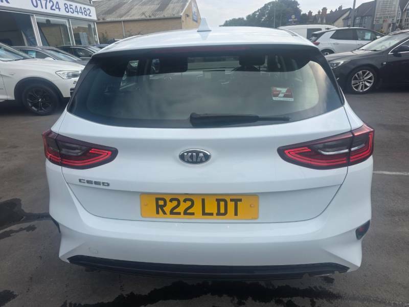 Kia Ceed 1.6 Crdi Isg 2 Nav White #4