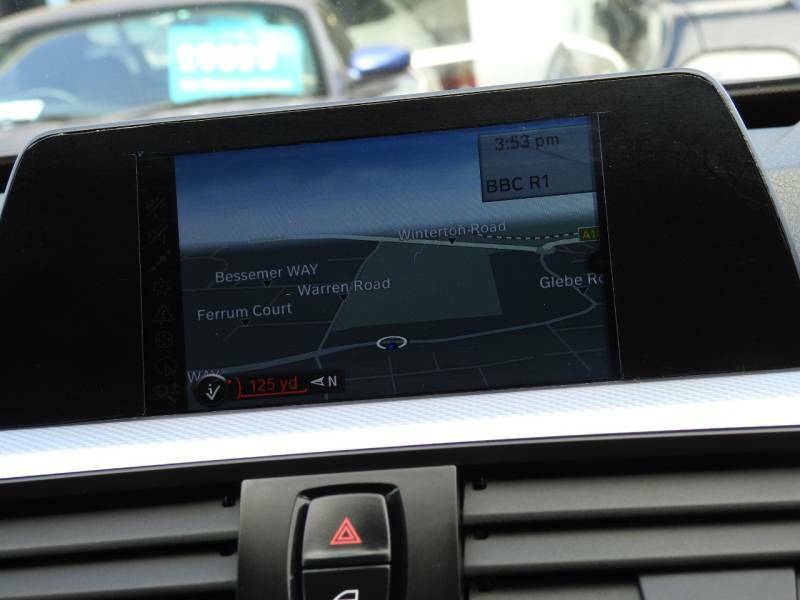 BMW 3 Series 320D M Sport White #18