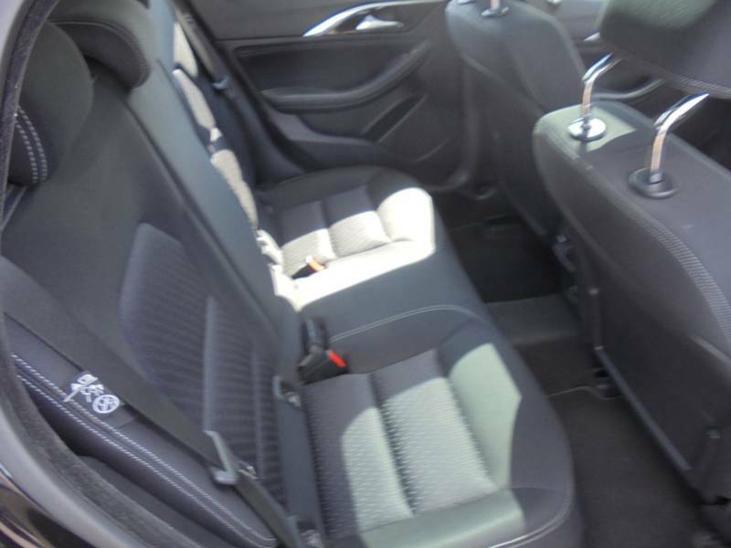 Infiniti Q30 Q30 Premium Tech D Brown #8