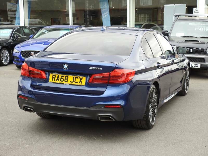 BMW 5 Series 520D M Sport Black #7