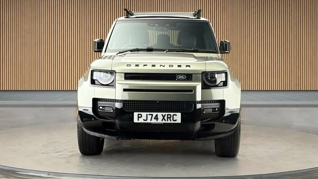 Land Rover Defender 90 3.0 D250 Mhev X-dynamic Hse Suv 4W PJ74XRC Green #3