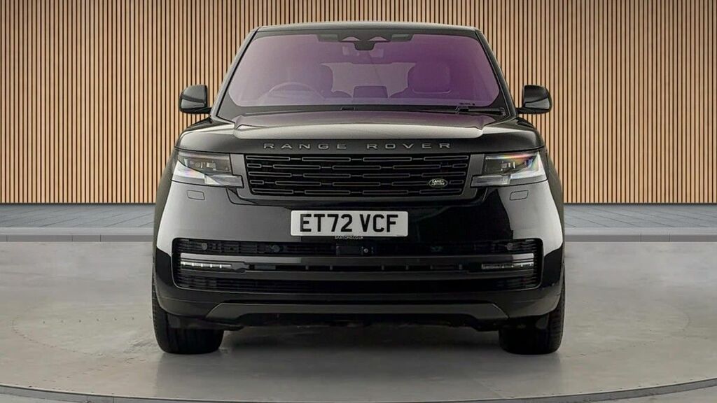 Land Rover Range Rover 4.4 P530 V8 Suv 4Wd ET72VCF Black #3