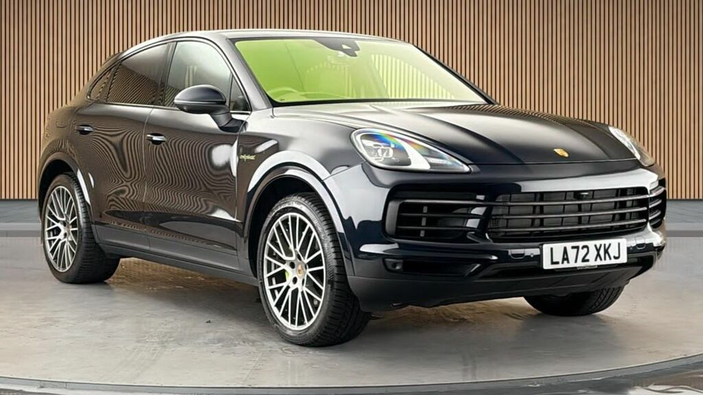 Porsche Cayenne 3.0 V6 E-hybrid 17.9Kwh Platinum Edition Coupe Black