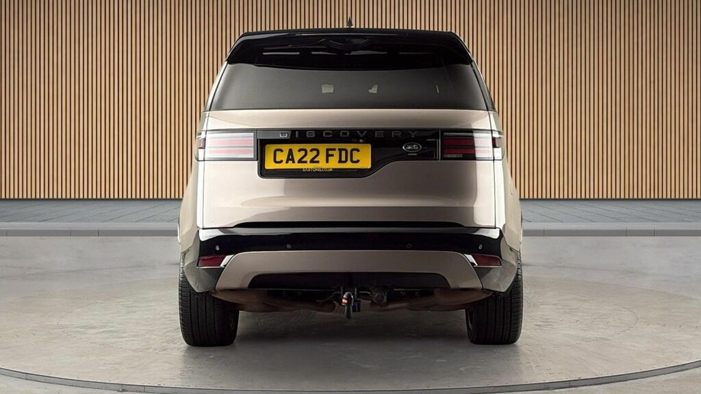 Land Rover Discovery 3.0 D300 Mhev R-dynamic Hse Suv 4W CA22FDC Brown #4