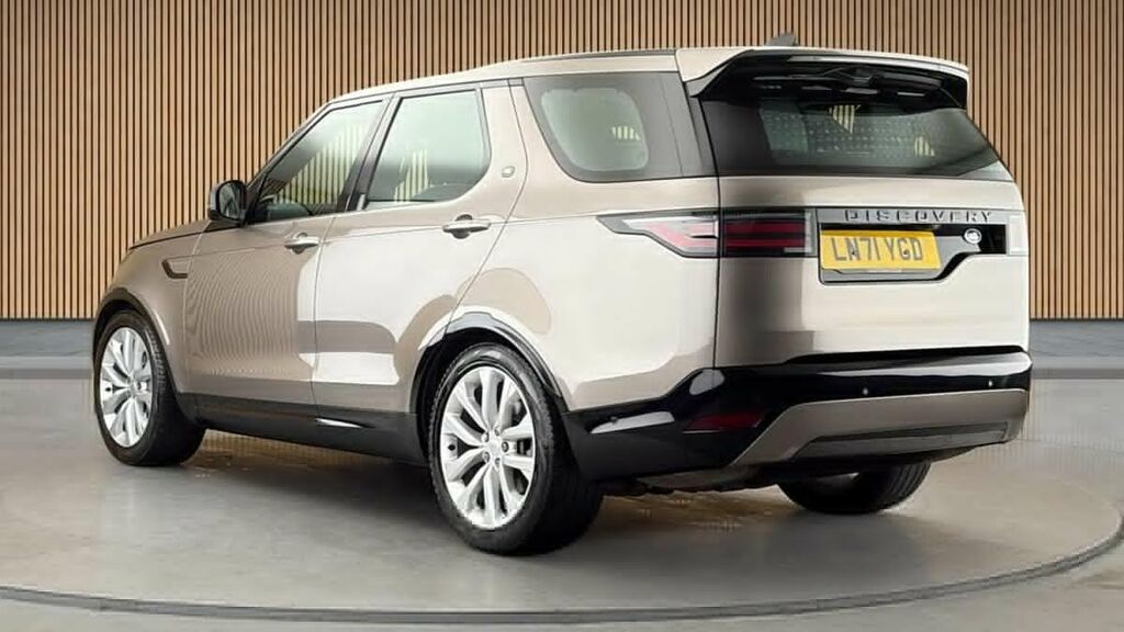 Land Rover Discovery 2.0 P300 R-dynamic Se Suv 4Wd Euro LN71YGD Brown #2