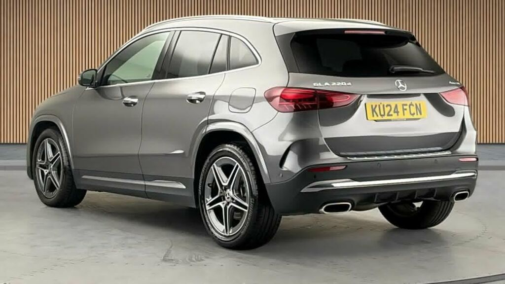 Mercedes-Benz GLA Class 2.0 Gla220d Amg Line Executive Suv 8G Grey #2