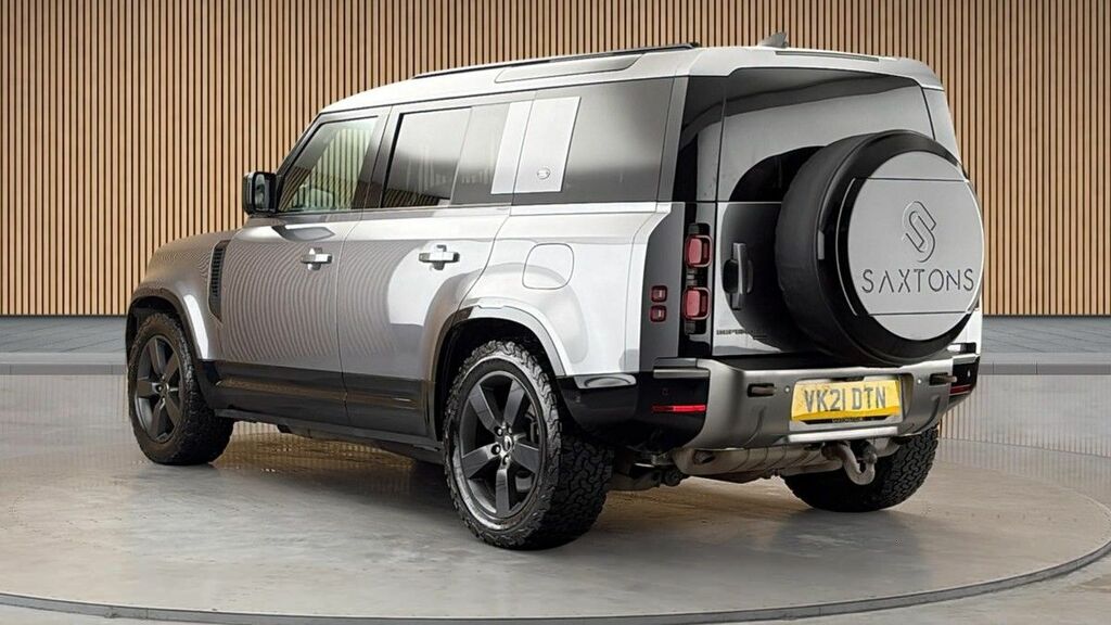 Land Rover Defender 110 2.0 P400e 15.4Kwh X-dynamic Hse Suv Plu Grey #2