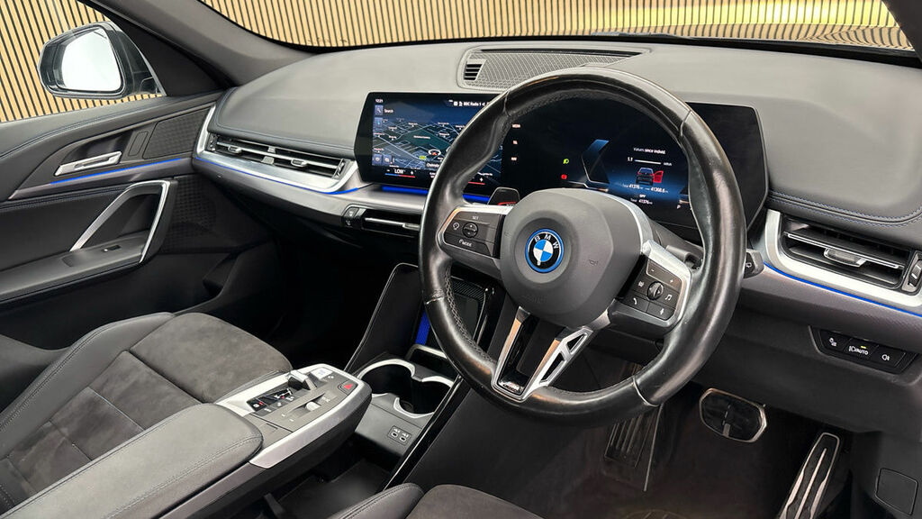 BMW iX1 30 66.5Kwh M Sport Suv Xdrive 1 NL23YFZ Blue #5
