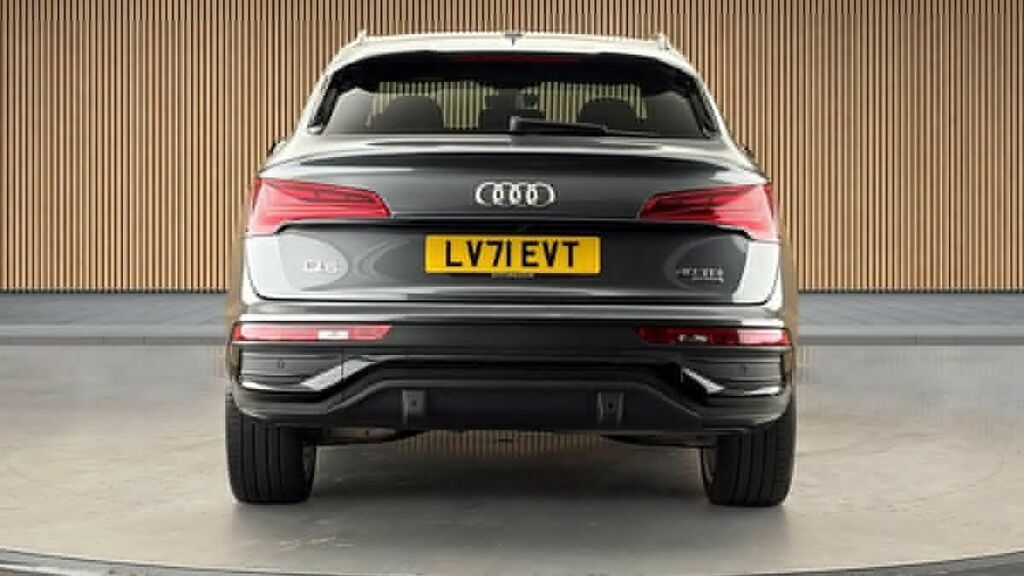 Audi Q5 2.0 Tdi 40 Edition 1 Sportback S Tronic LV71EVT Grey #4
