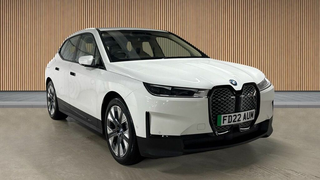 BMW iX 40 76.6Kwh Sport Suv Xdrive 326 FD22AUM White