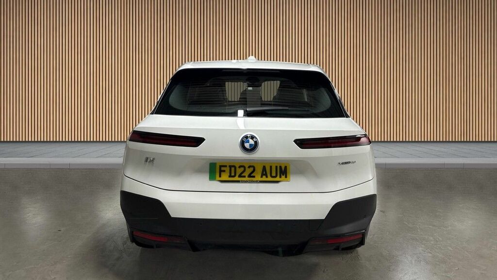 BMW iX 40 76.6Kwh Sport Suv Xdrive 326 FD22AUM White #4