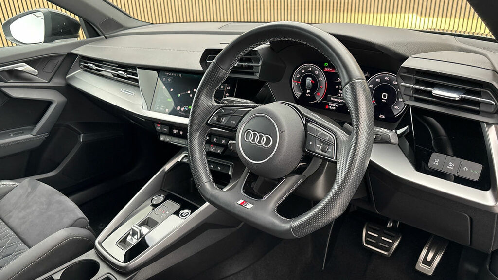 Audi A3 1.5 Tfsi 35 Edition 1 Sportback S Troni EO23RZD Grey #5