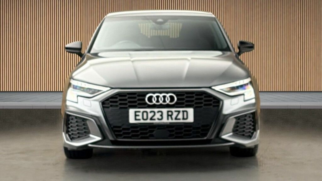 Audi A3 1.5 Tfsi 35 Edition 1 Sportback S Troni EO23RZD Grey #3