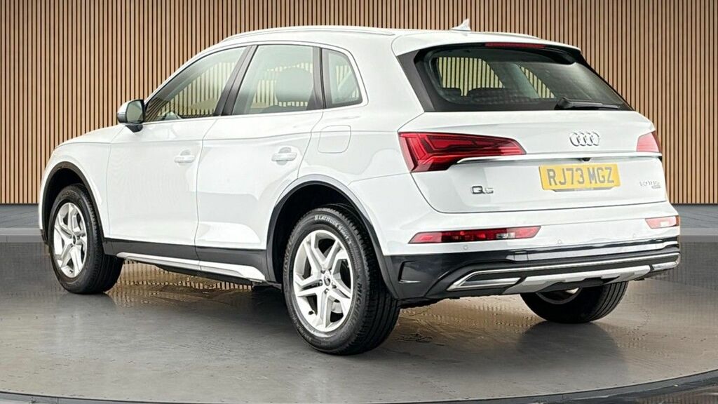 Audi Q5 2.0 Tfsie 50 Sport Suv Plug-in Hybrid S RJ73MGZ White #2