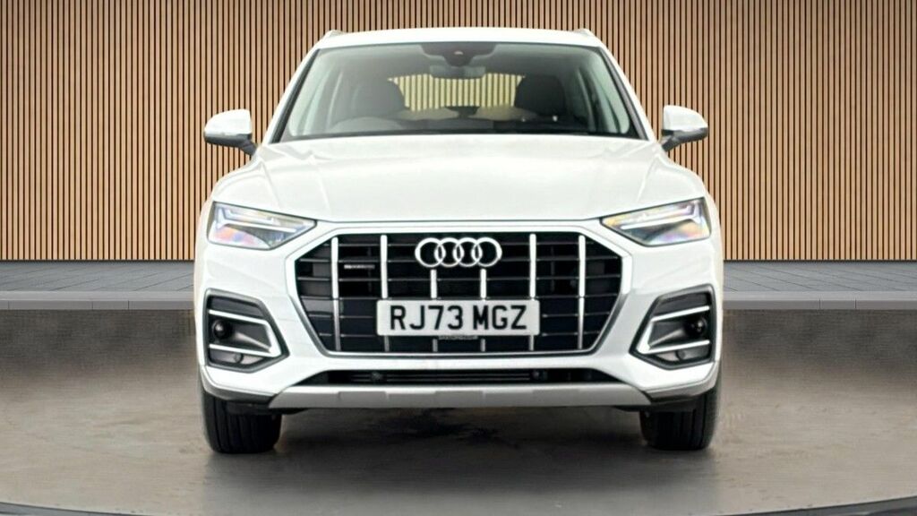 Audi Q5 2.0 Tfsie 50 Sport Suv Plug-in Hybrid S RJ73MGZ White #3
