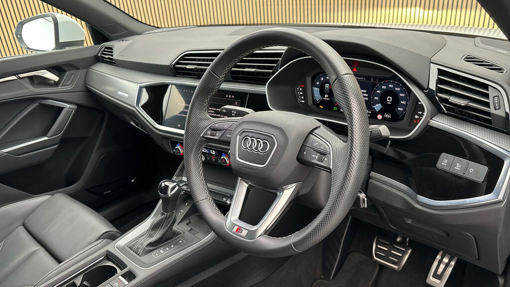 Audi Q3 2.0 Tfsi 40 S Line Suv S Tronic Quattro YG24MMR White #4