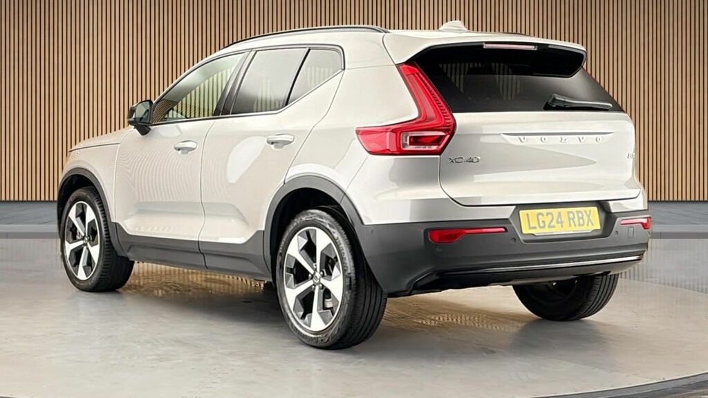 Volvo XC40 2.0 B3 Mhev Plus Dark Suv Hybrid Dct Au LG24RBX Silver #2
